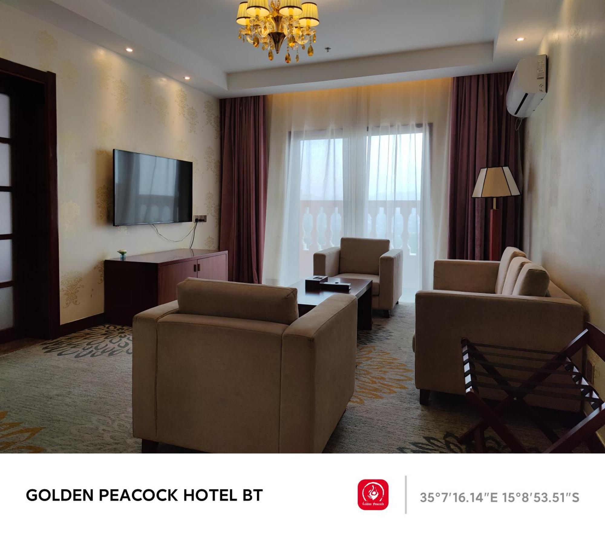 Golden Peacock Hotel Blantyre Buitenkant foto