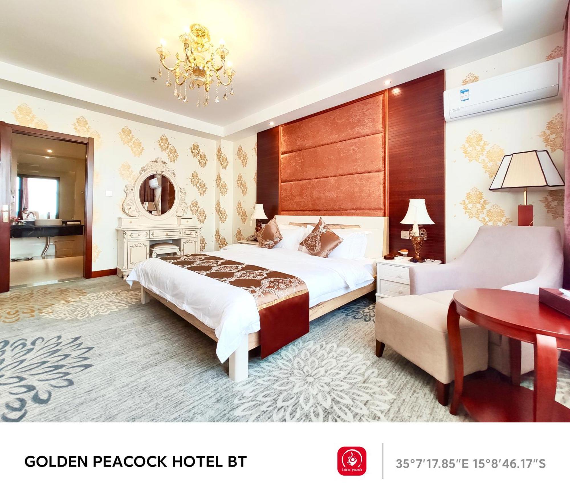 Golden Peacock Hotel Blantyre Buitenkant foto