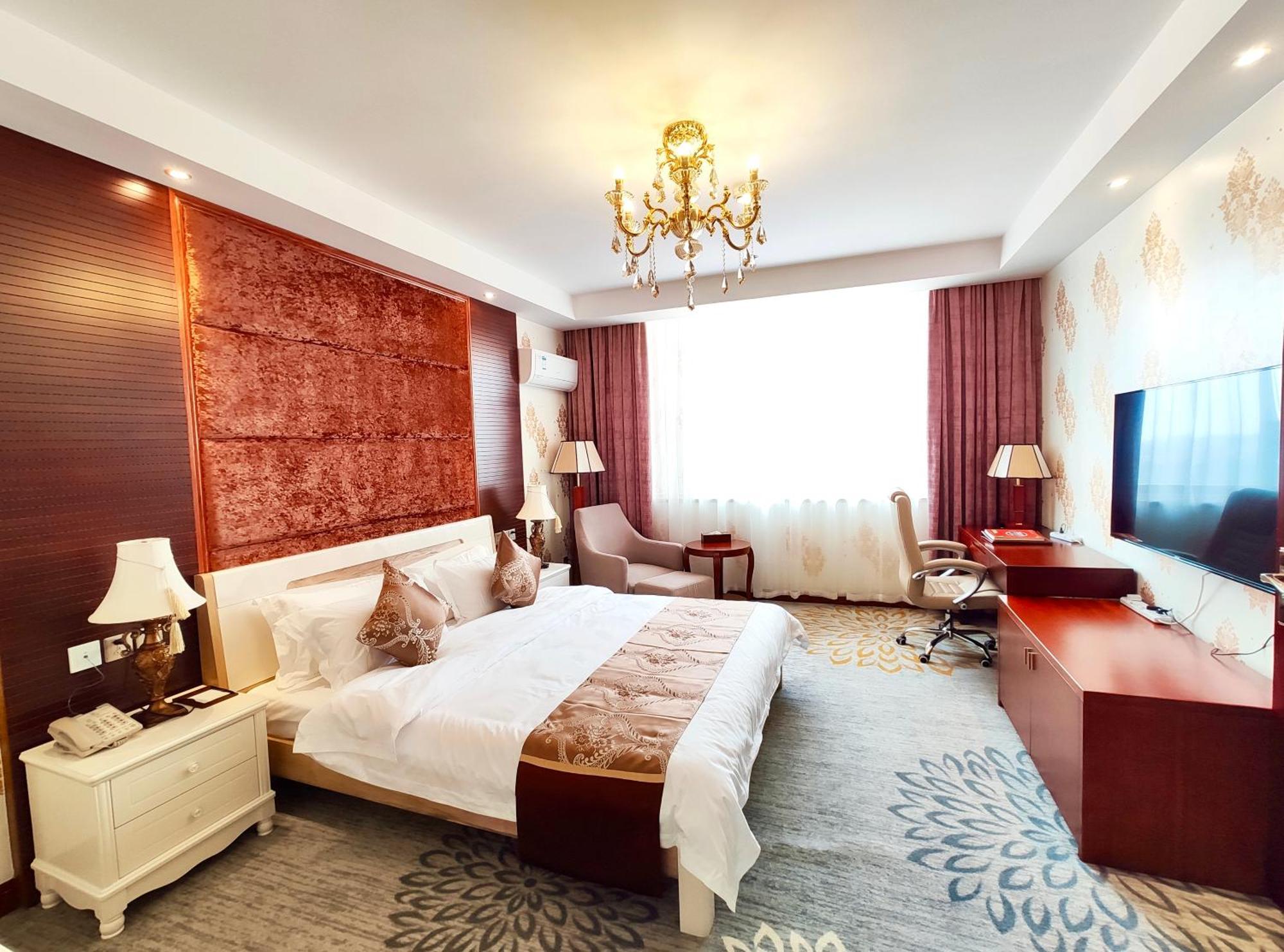 Golden Peacock Hotel Blantyre Buitenkant foto
